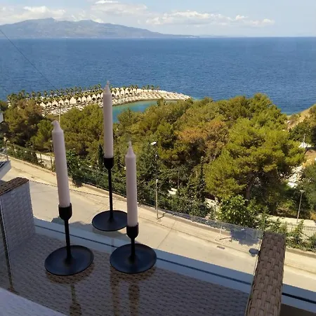 Lovely 3- Bedroom At Elite Apartment